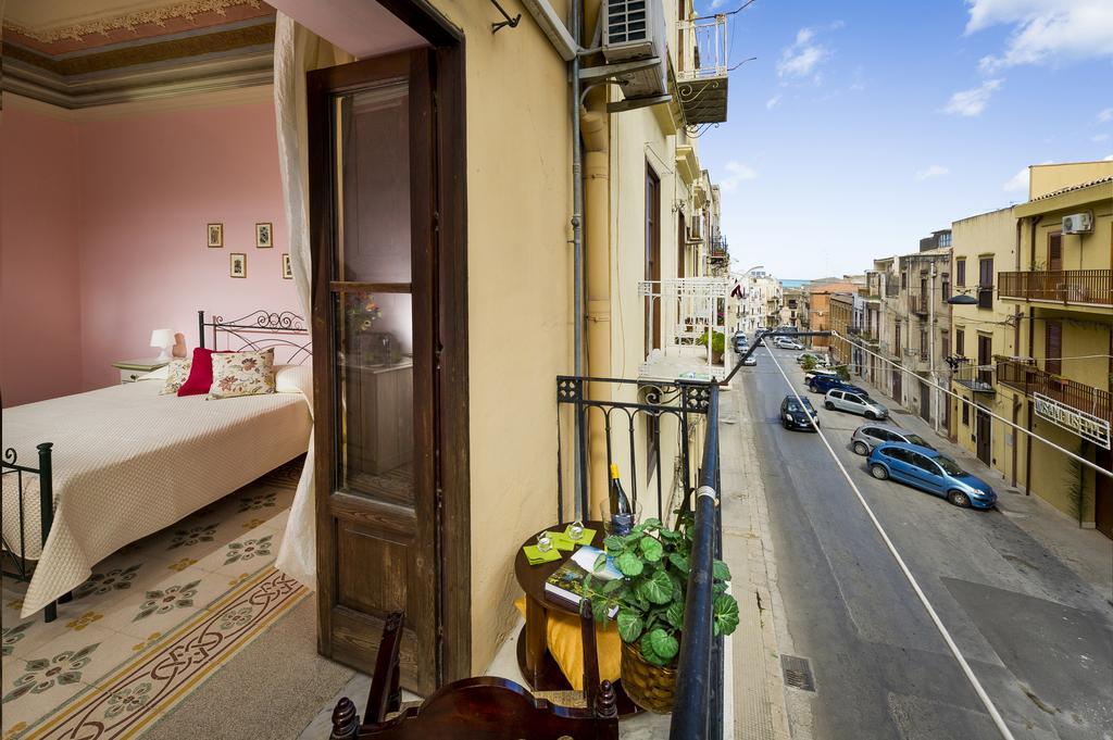 Agli Affreschi Hotel Castellammare del Golfo Kültér fotó