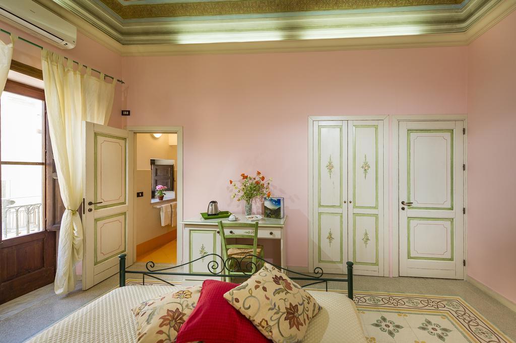 Agli Affreschi Hotel Castellammare del Golfo Kültér fotó